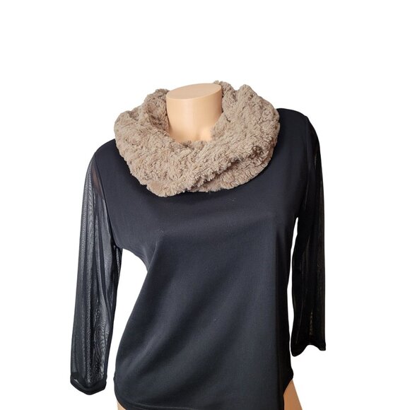 Plush Infinity Scarf Womens Faux Fur Soft Cozy Beige Winter Accessory - Picture 2 of 13